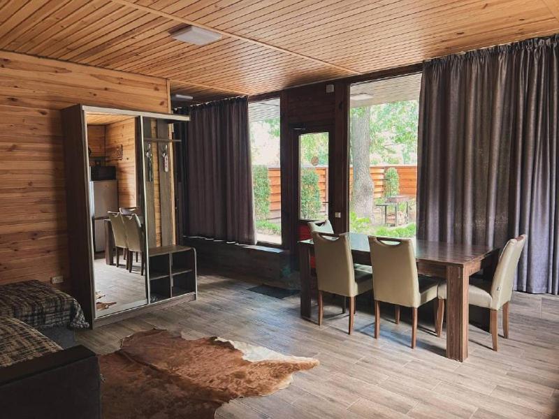 Vila Гостевой Комплекс "Дядя Саша" Sokirno Exteriér fotografie